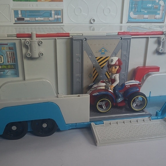PAW Patrol Paw Patroller Rescue And Transport Vehicle - Picture 3 of 7